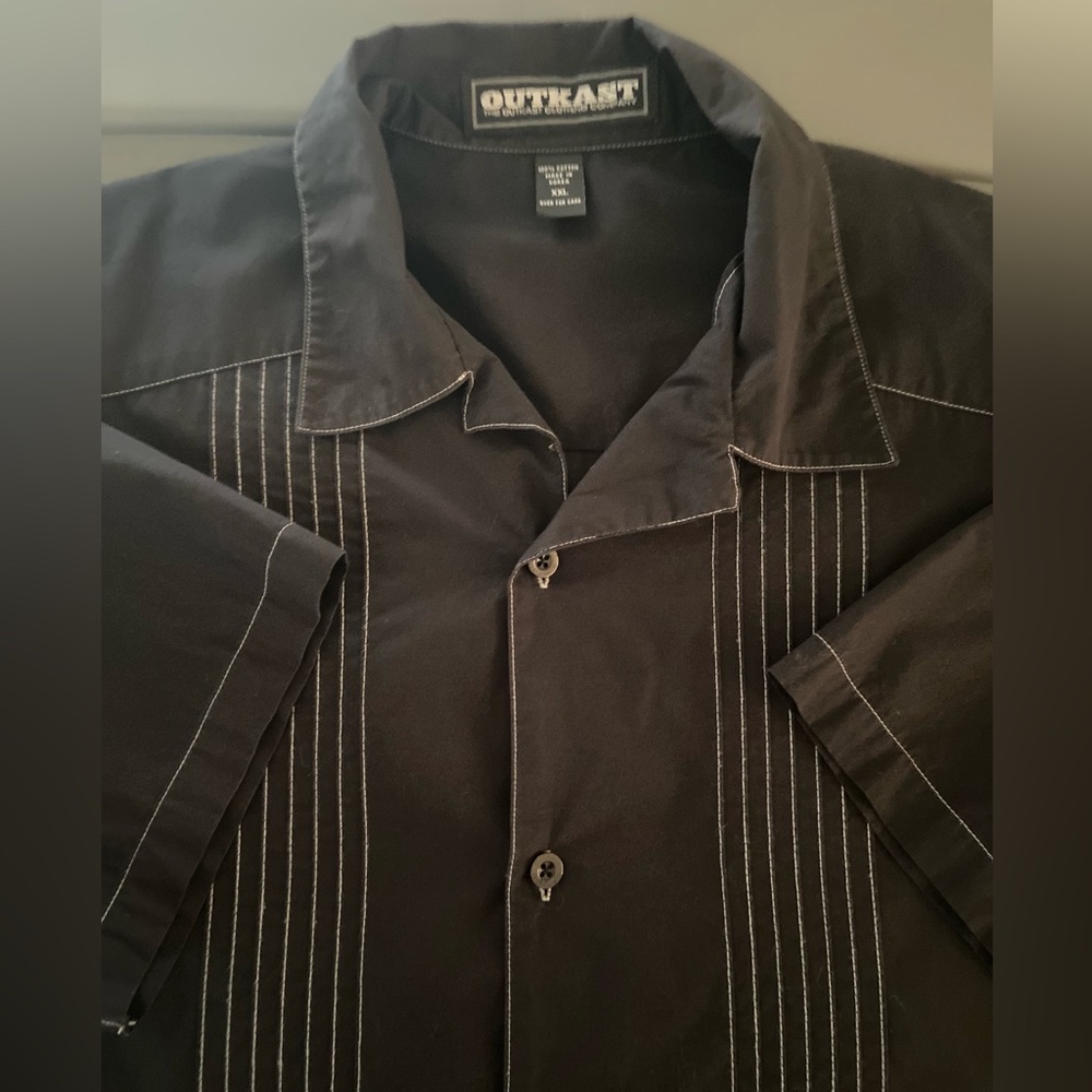 Outkast men’s vintage black with white stitching short sleeve shirt XXL